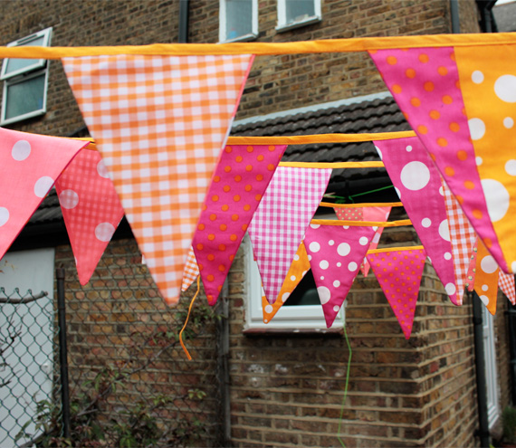 Fabric bunting - pink and orange, 6m / 19.5'