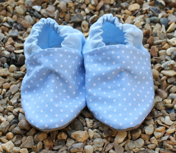 Baby Booties - Pale blue mini polka dots, 3-9 months