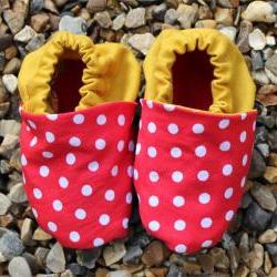 Baby booties, Red spots and mustard 0-3 months (small)