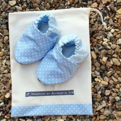 Baby booties, Baby blue mini spots 6-12 months (large)